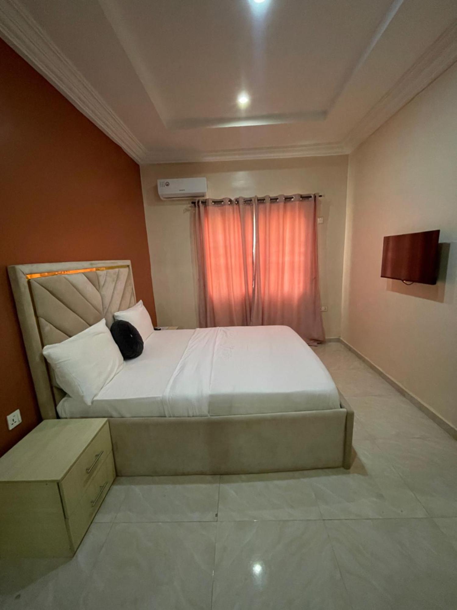 Nexus Xpress Hotel Abuja Bagian luar foto