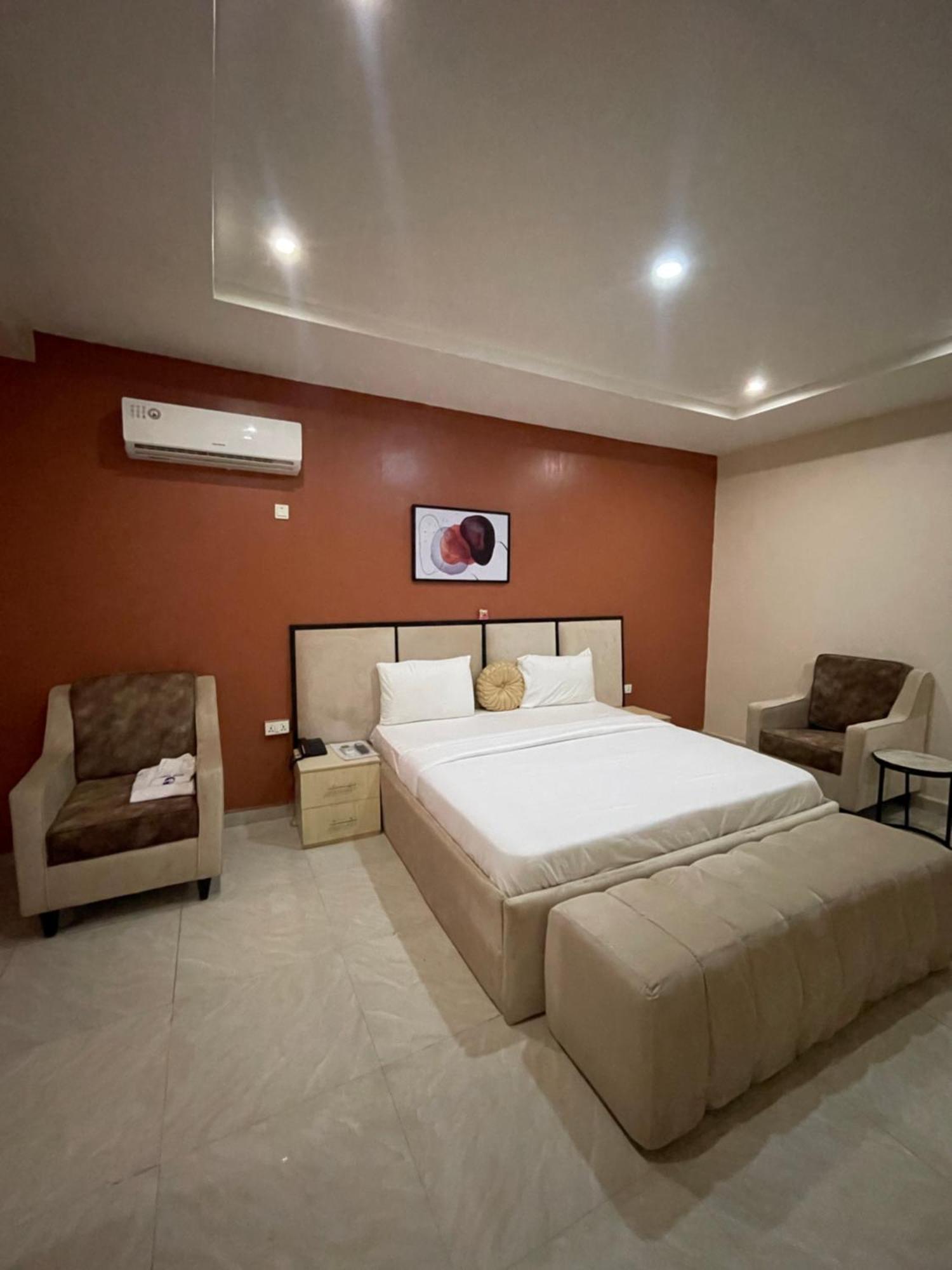 Nexus Xpress Hotel Abuja Bagian luar foto