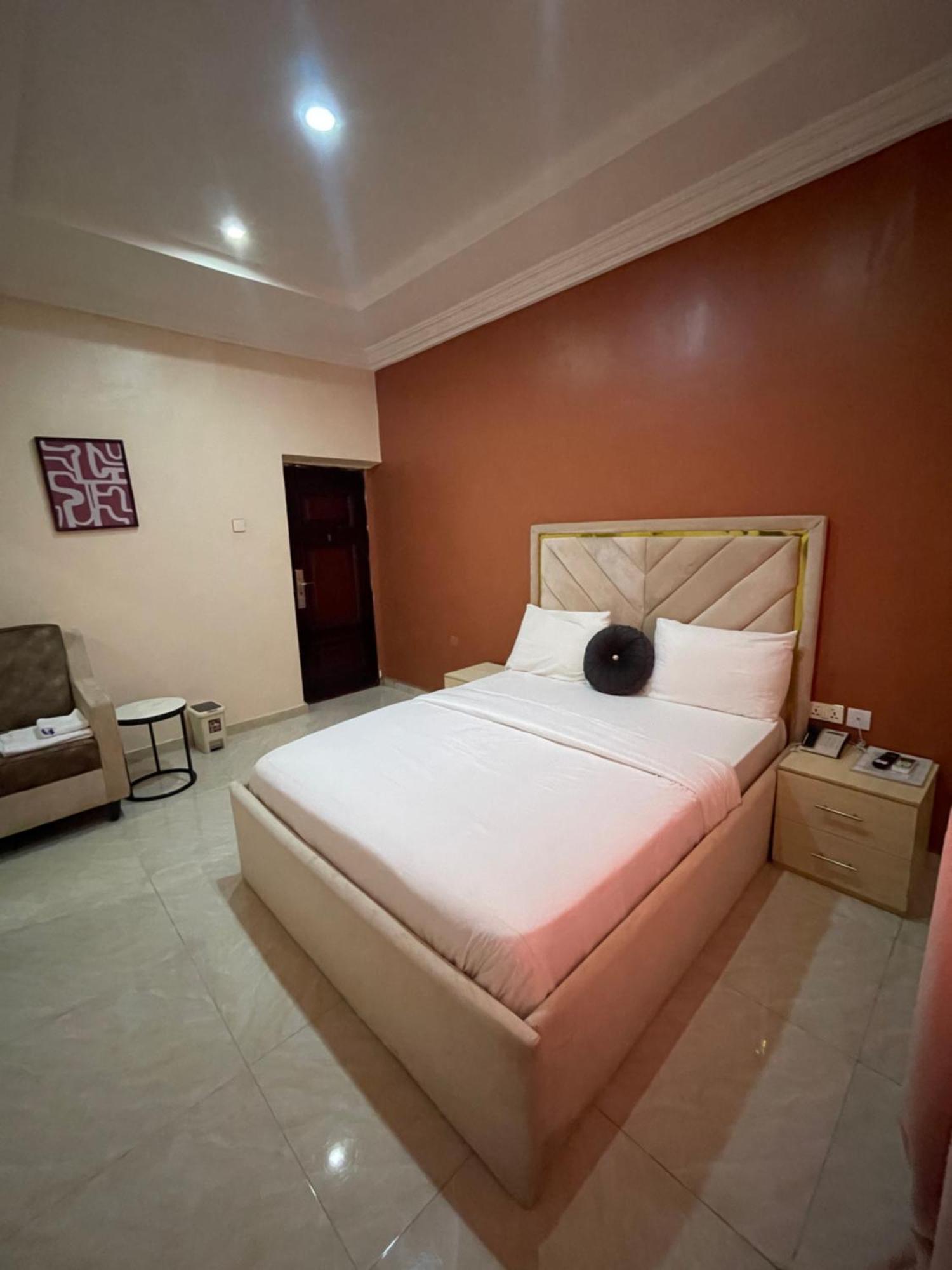 Nexus Xpress Hotel Abuja Bagian luar foto