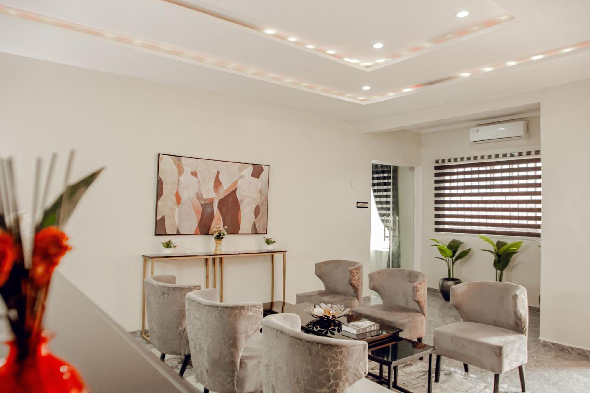 Nexus Xpress Hotel Abuja Bagian luar foto